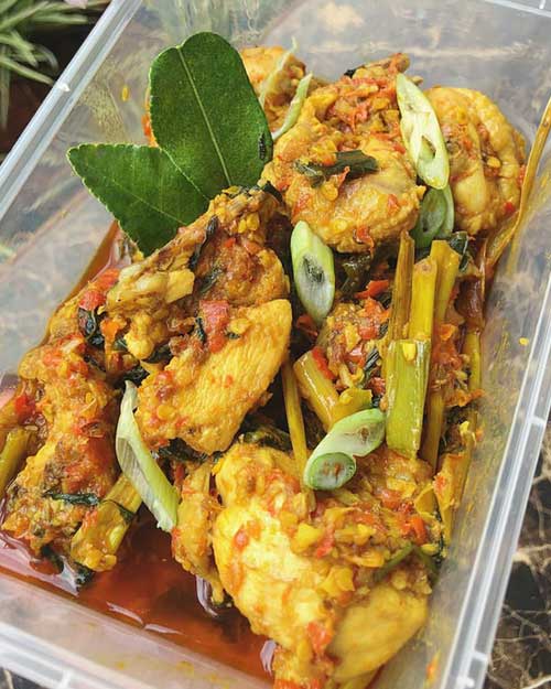 Resep Olahan Ayam Woku Kemangi Pedas Spesial