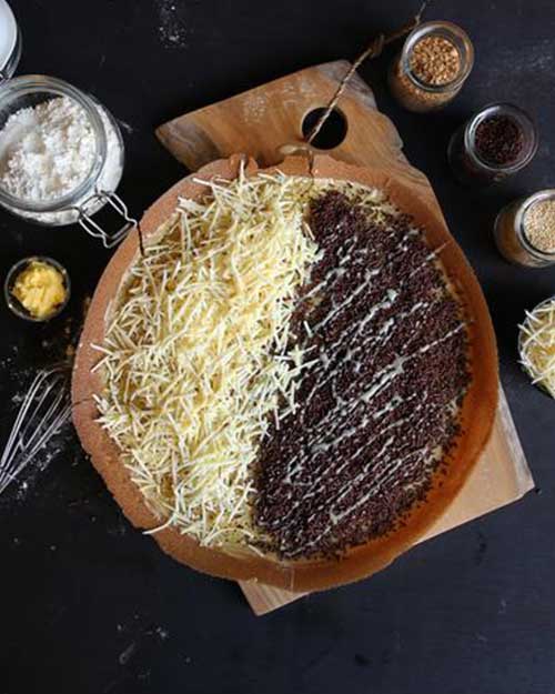 Cara Membuat Martabak Manis Teflon Spesial