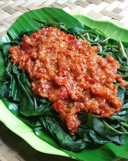 Resep Plecing Kangkung Sambal Dadak Praktis