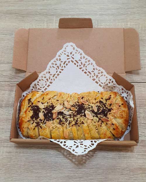 Cara Membuat Banana Strudel Kulit Pastry Renyah