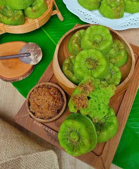 Resep Kue Apem Kukus Tepung Terigu Empuk Lembut