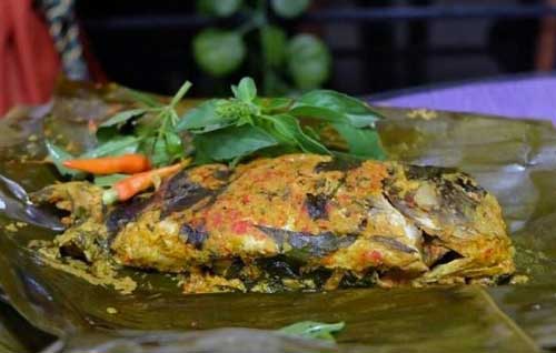 Pepes Ikan Kembung Kemangi Pedas