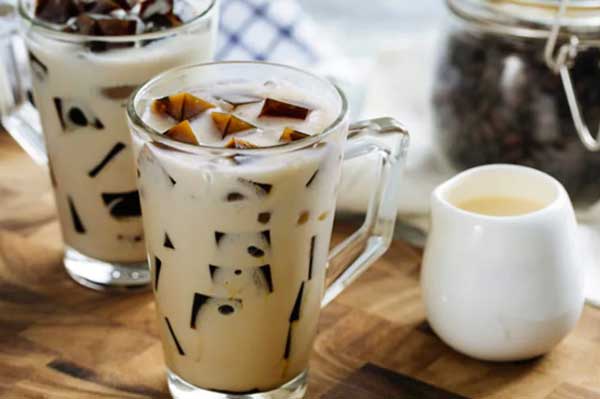 3. Resep Es Jelly Susu Coffee