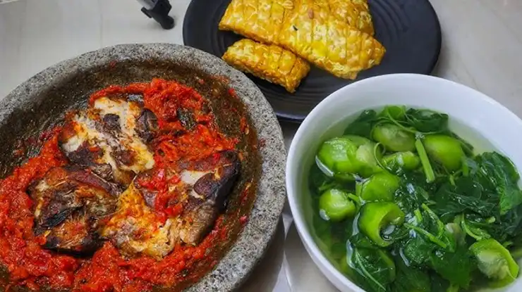 Resep Sambal Yang Cocok Untuk Sayur Bayam