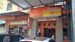 Rumah Makan Babi Guling Karya Rebo