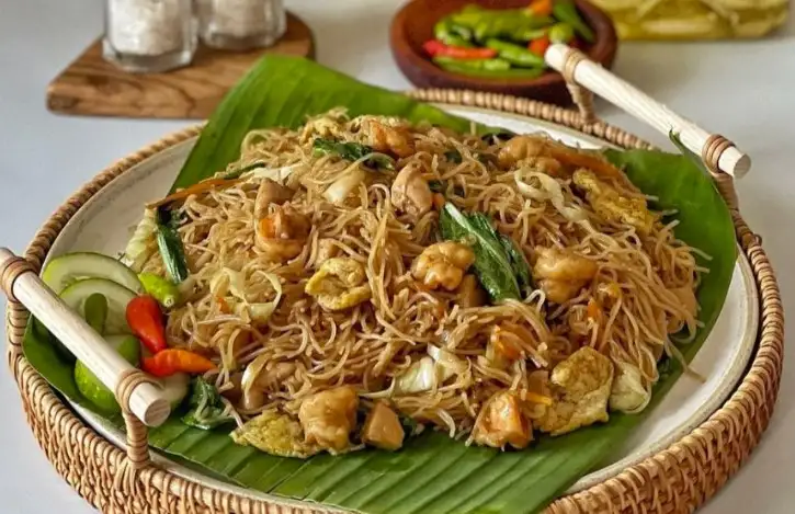 1. Bihun Goreng Khas Jawa