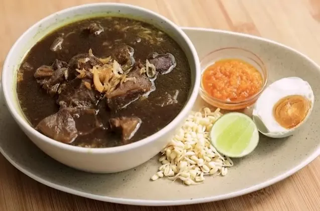 19. Rawon Daging