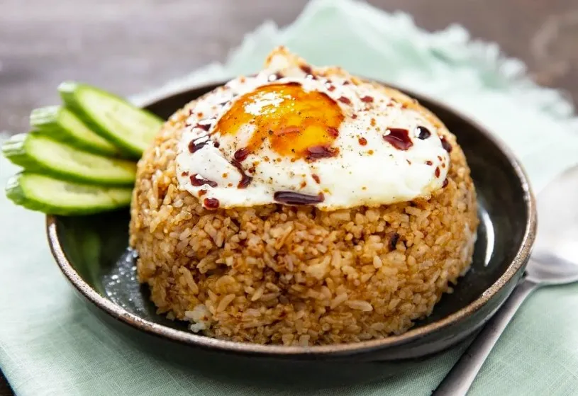 5. Nasi Goreng