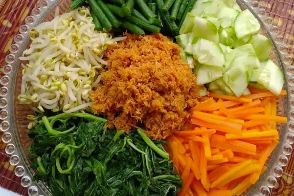 6. Sayur Urap, Menu Makanan Untuk Acara Pengajian