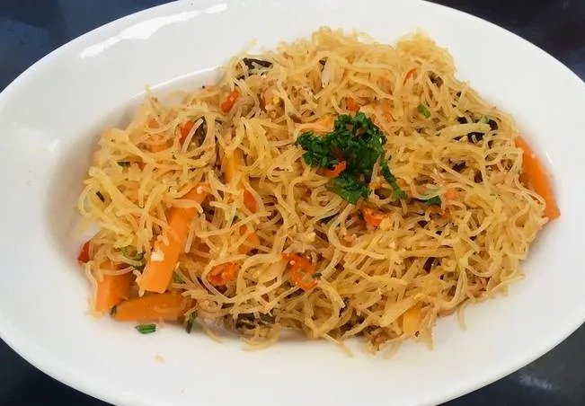 8. Bihun Goreng