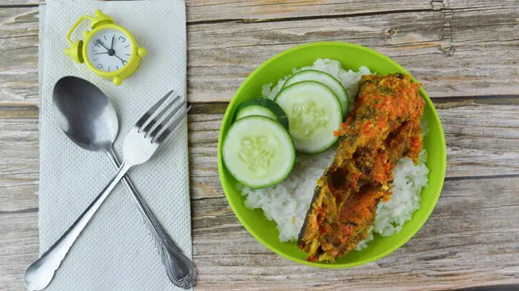 Manfaat Ikan Nila Bumbu Kuning Kemangi