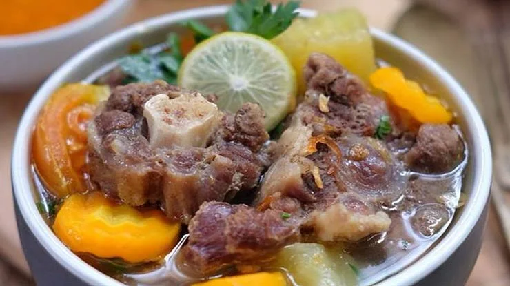 Resep Masakan Berkuah Sop Buntut Untuk Sahur