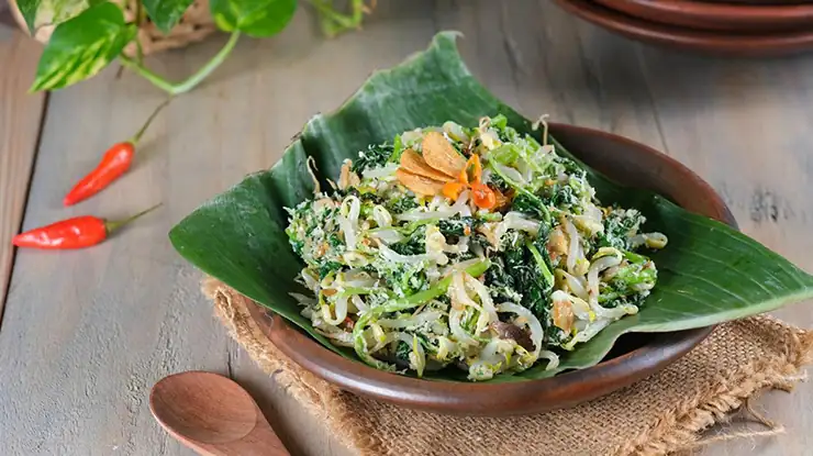 Urap Jawa Sedap Buat Buka Puasa