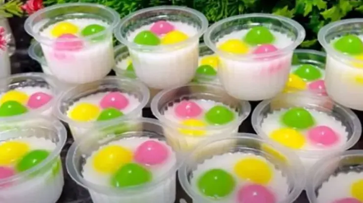 1. Agar Agar Cup Rainbow