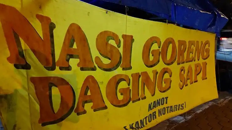 Harga Menu dan Jam Buka Nasi Goreng Sapi Kantor Notaris