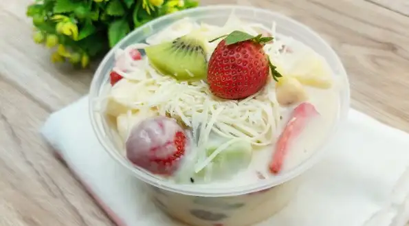 Resep Salad Buah Sederhana dan Lezat