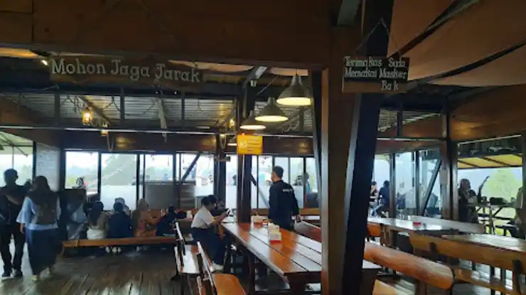 Review Pelanggan di Pinisi Resto Ciwidey